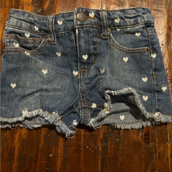 FREESTLE EUC GIRLS BLUE JEAN DENIM HEARTS WHITE SHORTS SUMMER JEANS SIZE 4T - Picture 3 of 5